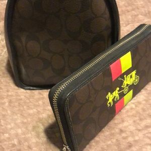 Coach Bags - Coach handbag & wallet Coach Bags - Coach handbag & wallet